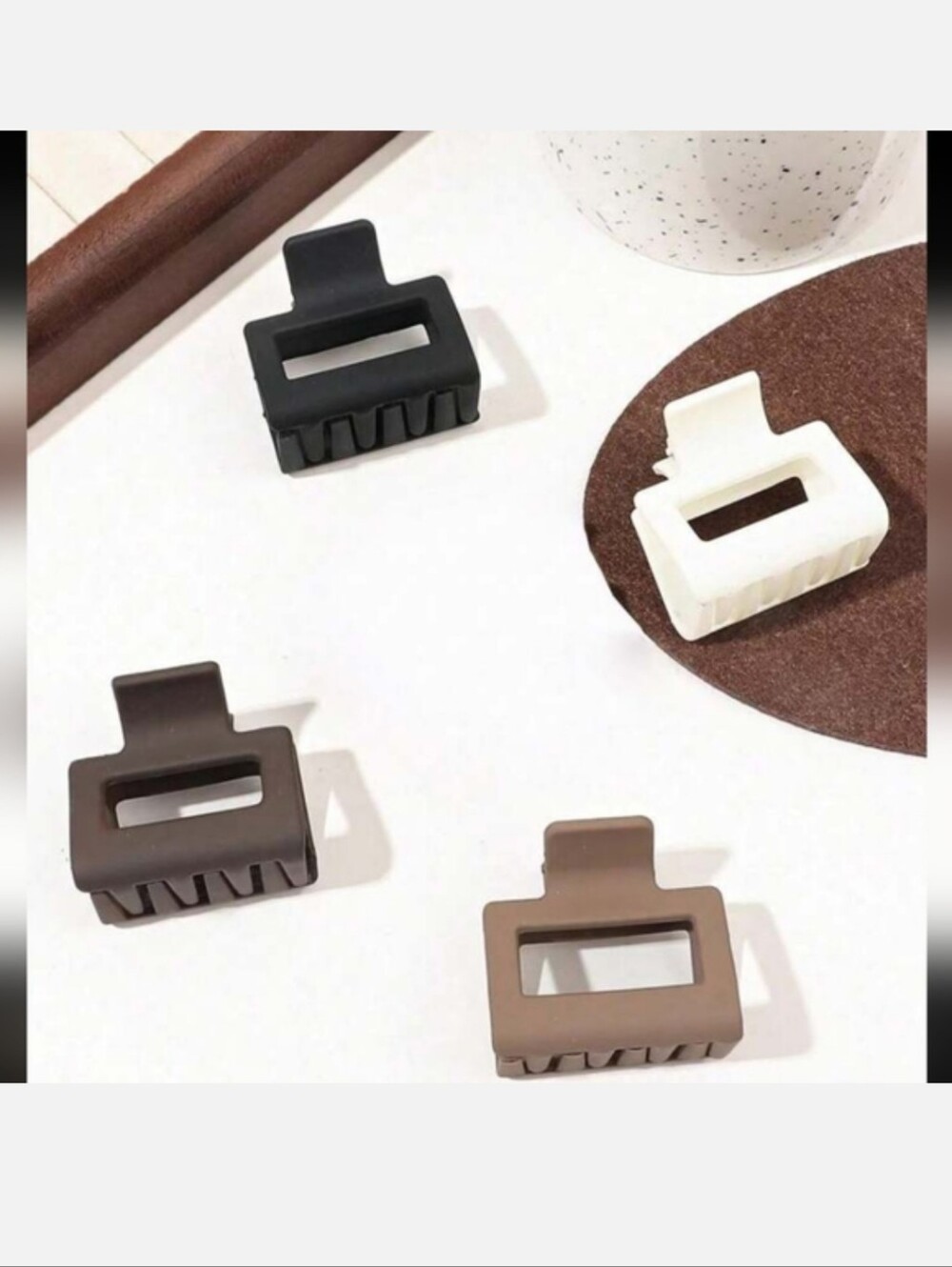4 mini hair clips